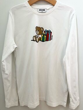 Moschino White Logo Crewneck Tee Bear Christmas Presents